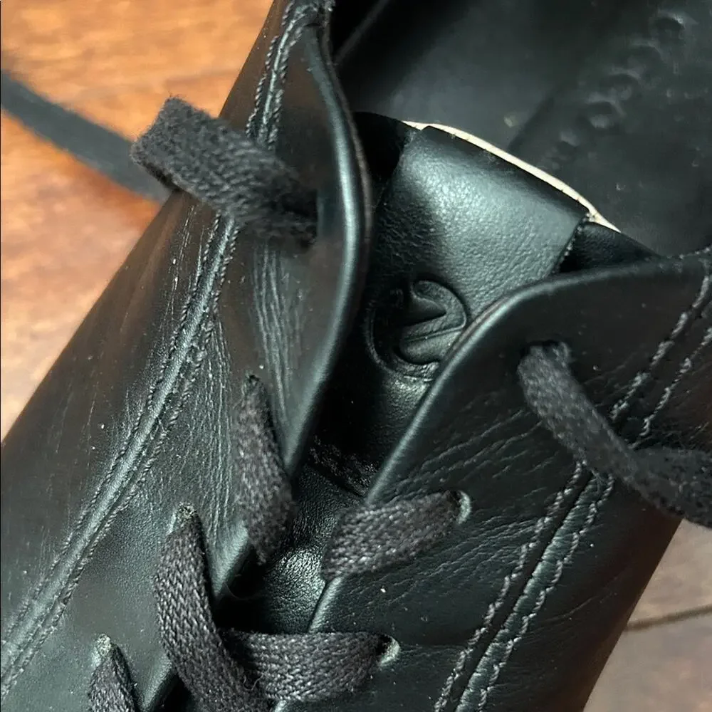 Ecco Women’s Soft 7 Sneaker in Butter Soft Black and Pink Leather, Size 10
